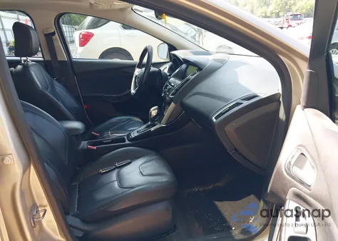 2017 Ford Focus Titanium from USA, damaged, VIN 1FADP3J28HL331830